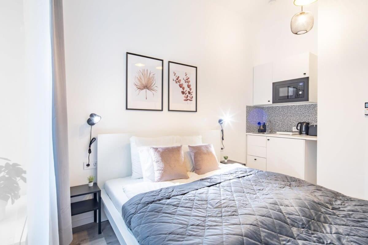 Extra Central - Mini Modern Studio Budapest Eksteriør bilde