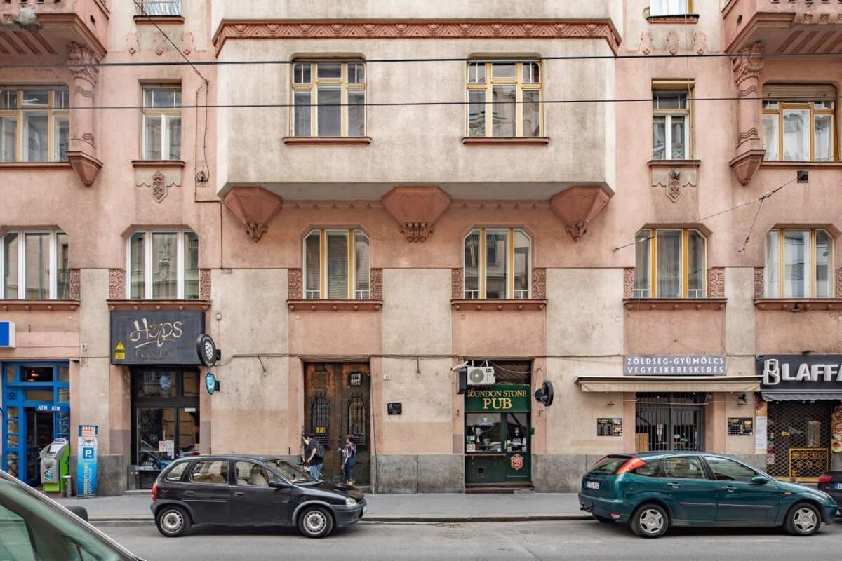 Extra Central - Mini Modern Studio Budapest Eksteriør bilde